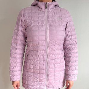 THE NORTH FACE Girls' Thermoball Eco Parka in Ashen Purple